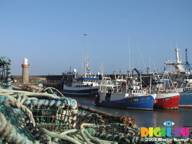 SX01373 Fishing boats in Dunmore East harbour